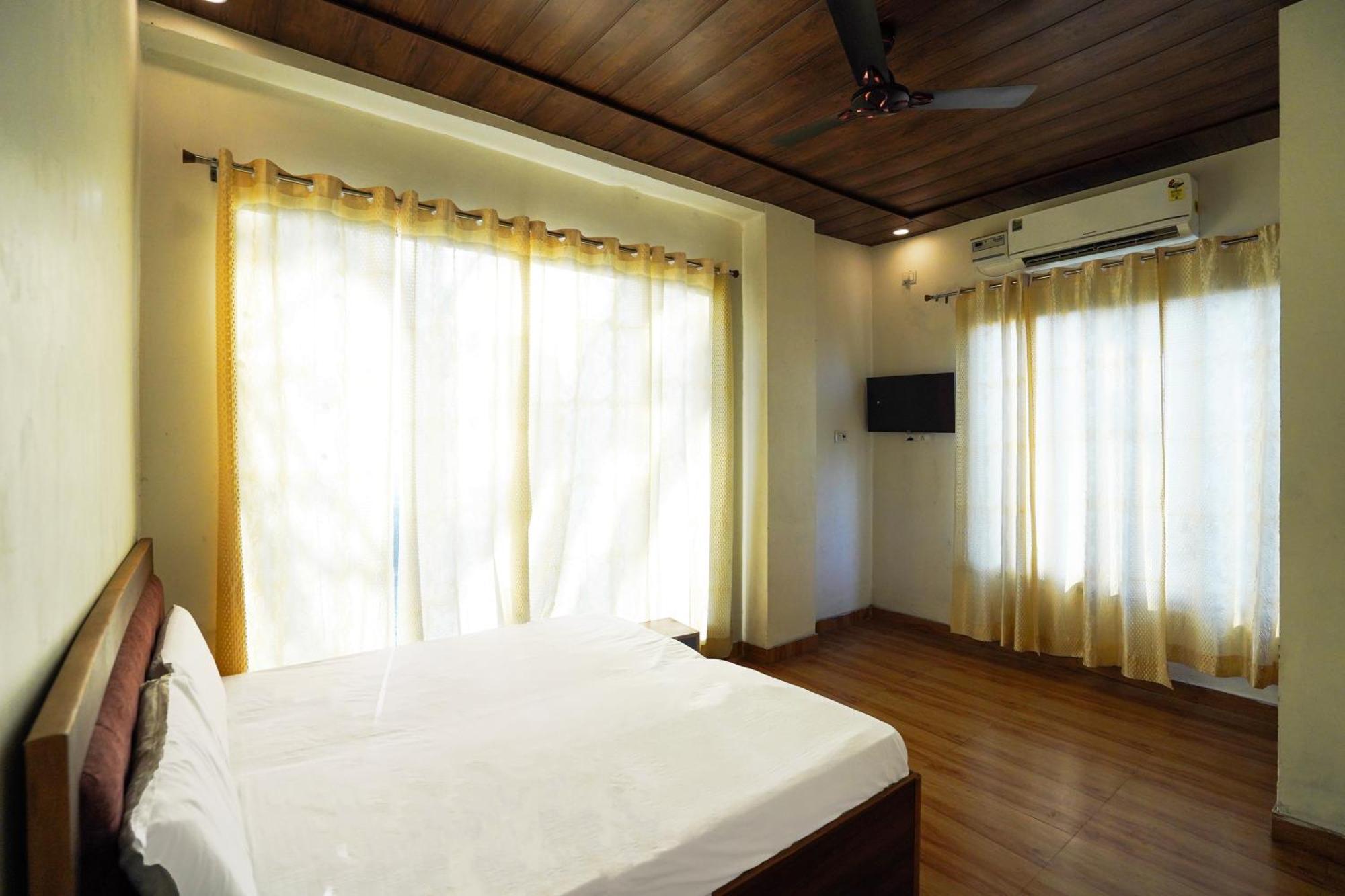 Hotel O R G Farm House Meerut Eksteriør bilde